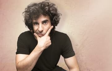 Stand-up Uri Hizkiya (21:30)